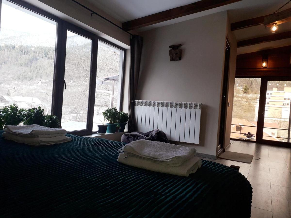 Holiday Home Borjomi Eksteriør bilde